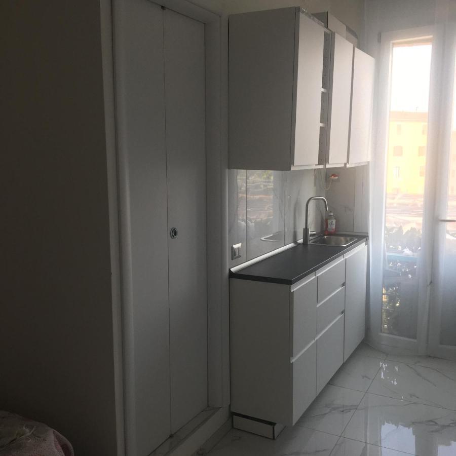 Apartamento Studio Triboniano Milán Exterior foto