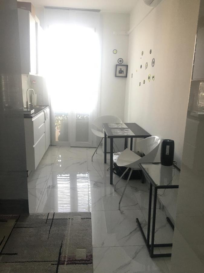 Apartamento Studio Triboniano Milán Exterior foto